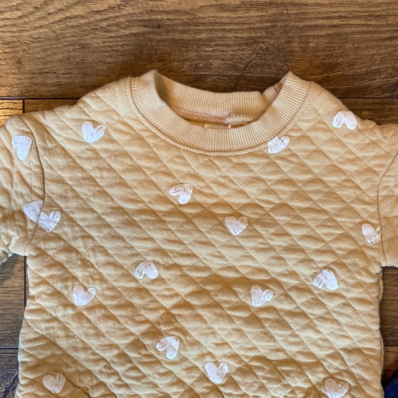 Carter’s 12m Yellow Sweatshirt and Jean Legging Set - Picture 2 of 5